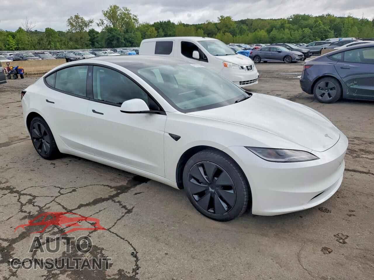TESLA MODEL 3 2025 - 5YJ3E1EB9SF005944