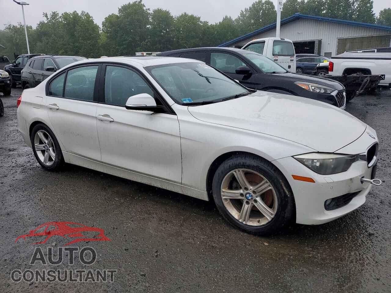 BMW 3 SERIES 2015 - WBA3B5C51FF959938