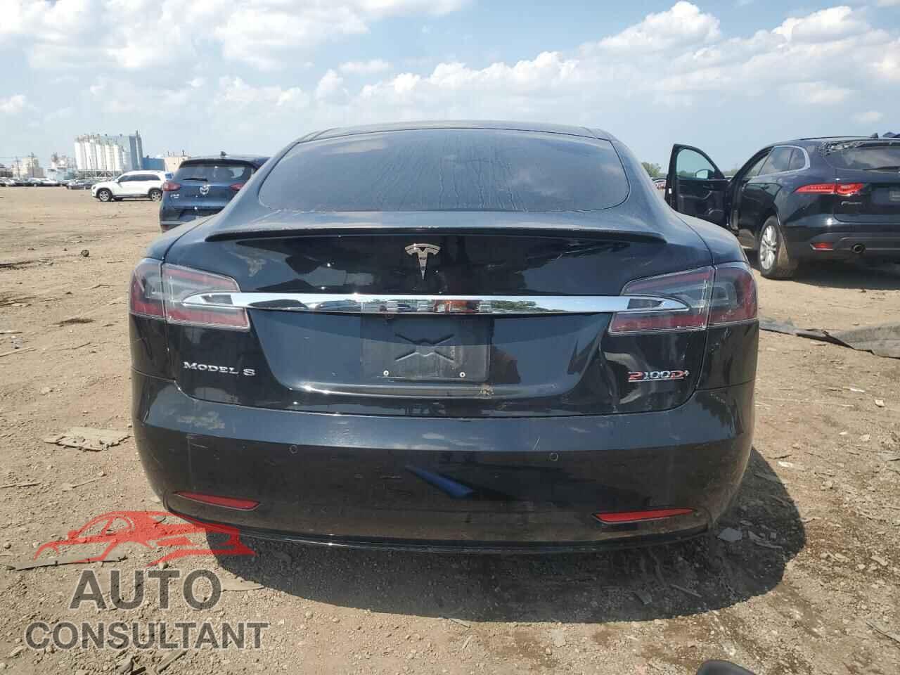 TESLA MODEL S 2017 - 5YJSA1E45HF200716