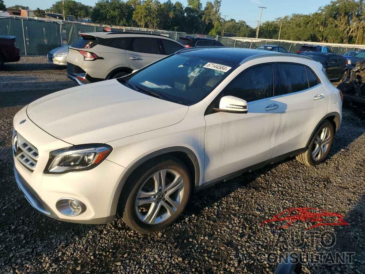 MERCEDES-BENZ GLA-CLASS 2019 - WDCTG4EB7KJ532556