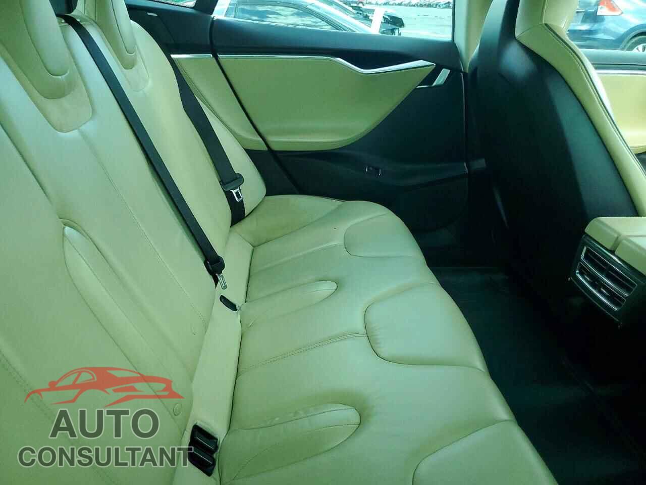 TESLA MODEL S 2013 - 5YJSA1DP0DFP06976
