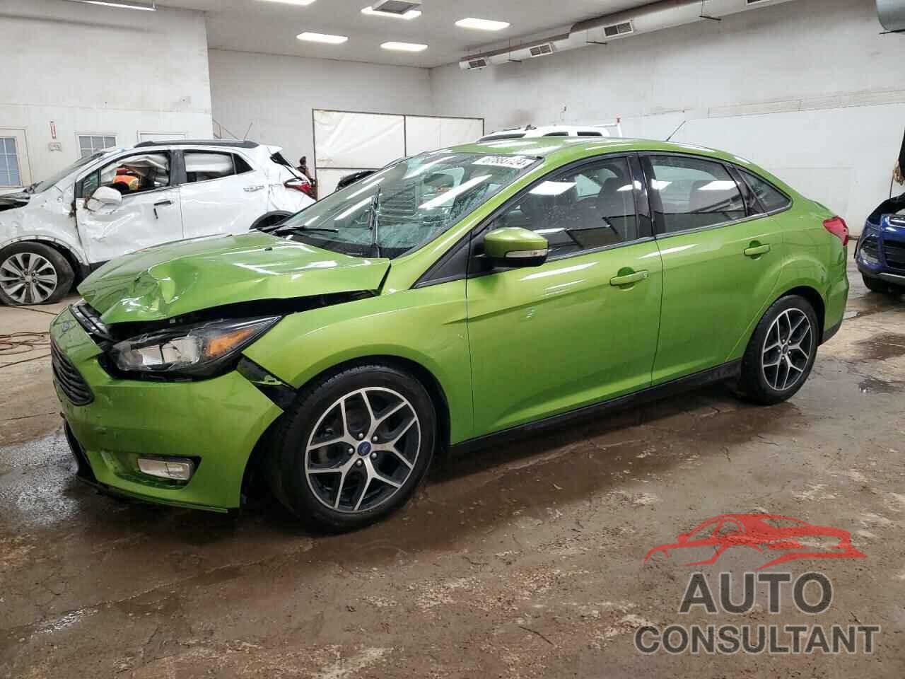 FORD FOCUS 2018 - 1FADP3F24JL260494