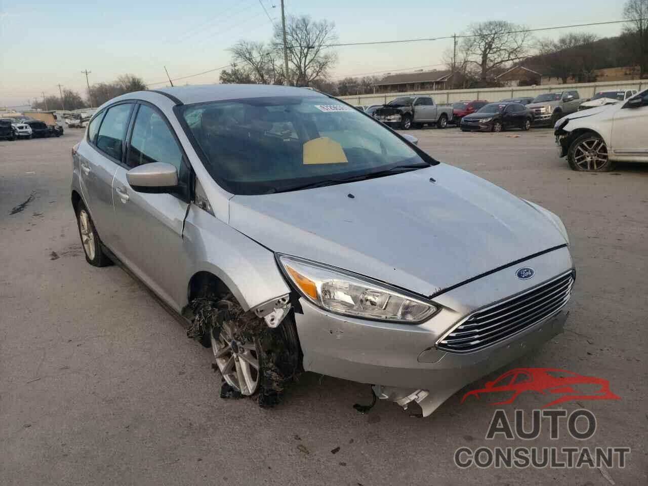 FORD FOCUS 2018 - 1FADP3K2XJL330232
