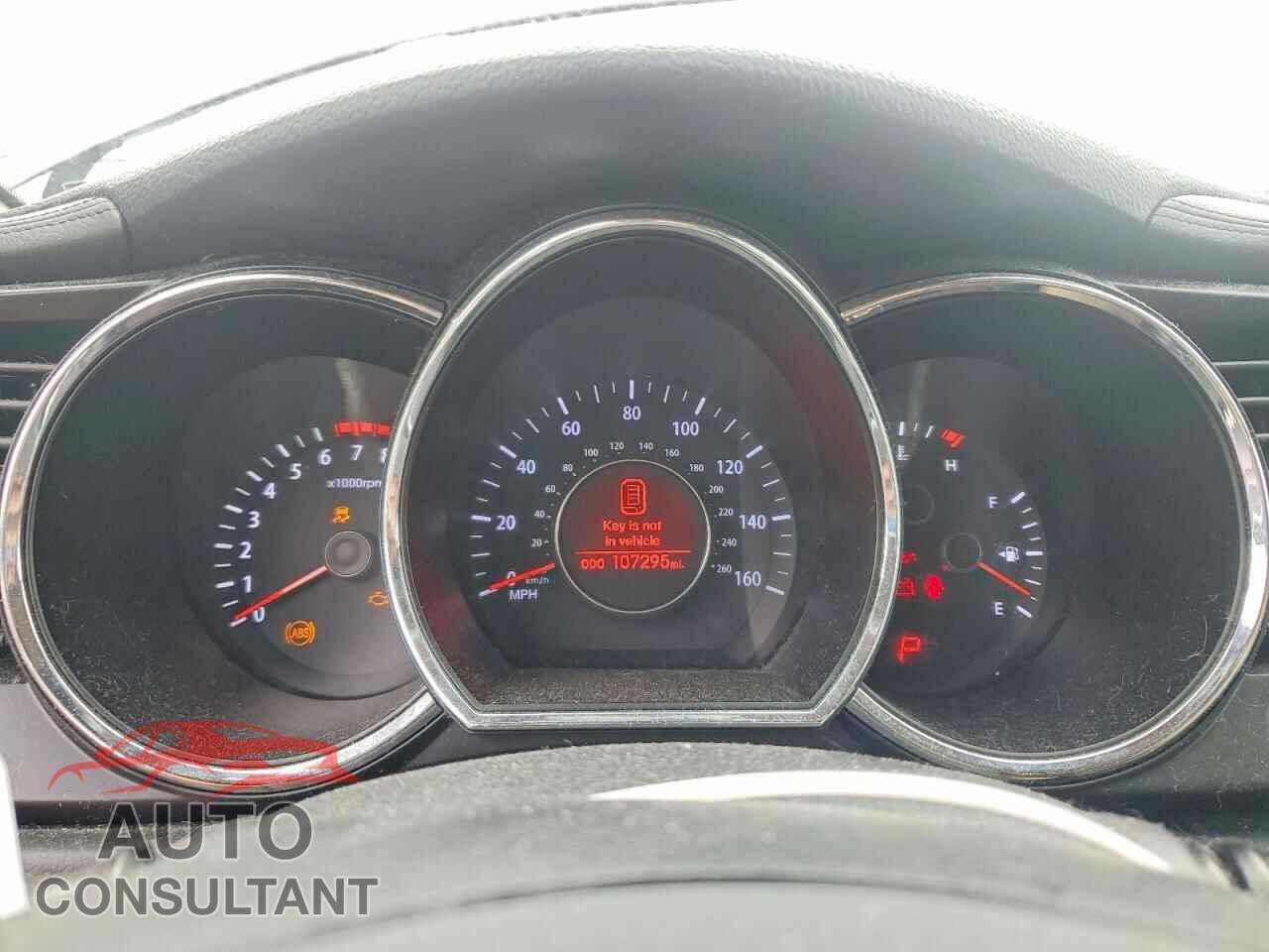 KIA OPTIMA 2011 - KNAGN4A69B5103253