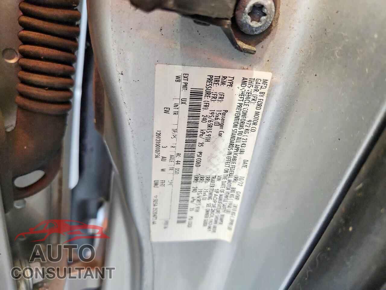 FORD FOCUS 2013 - 1FADP3E26DL162461