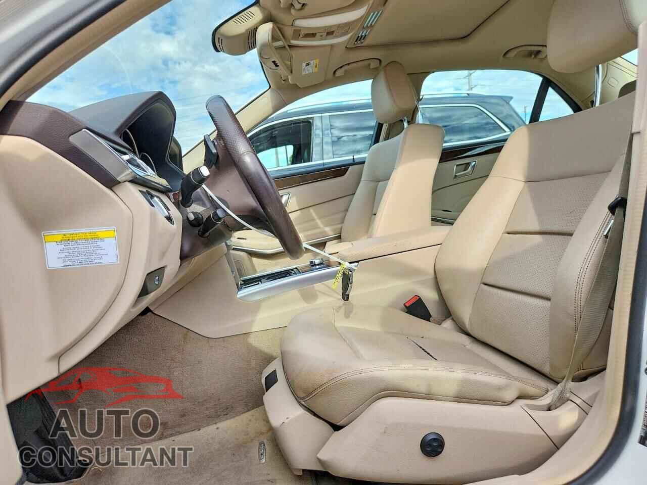 MERCEDES-BENZ E-CLASS 2014 - WDDHF5KB3EA950387