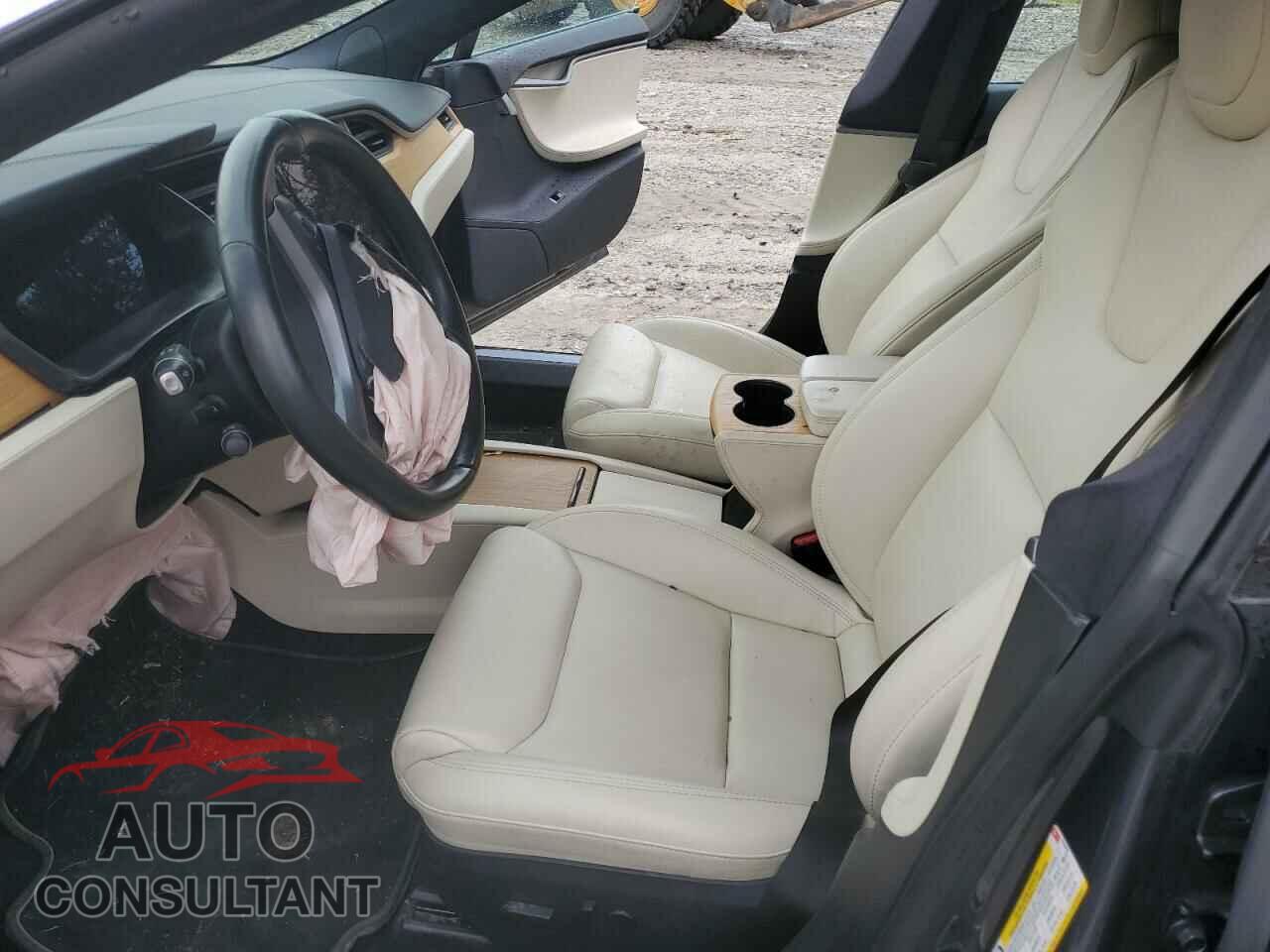 TESLA MODEL S 2021 - 5YJSA1E22MF425958