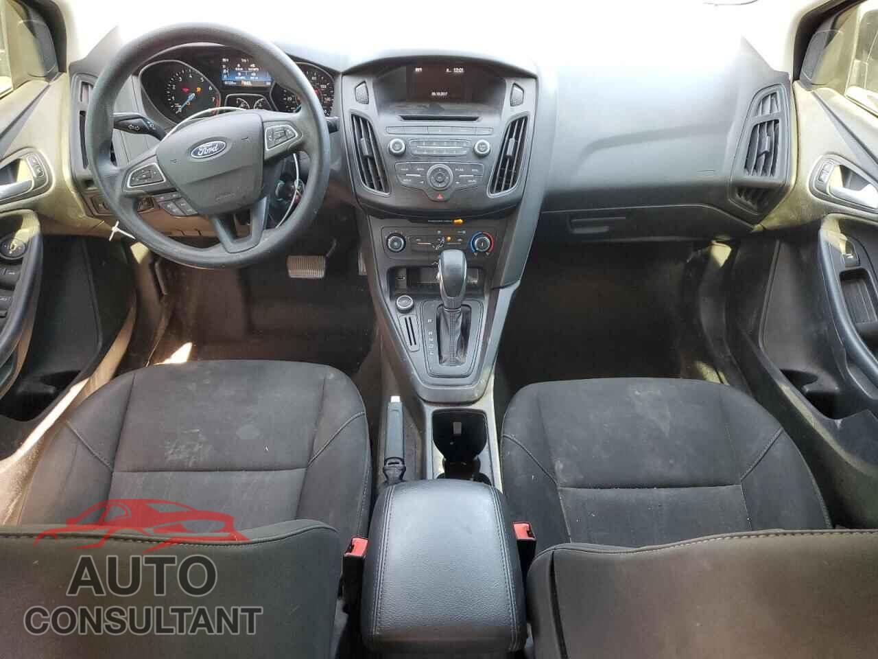 FORD FOCUS 2017 - 1FADP3F24HL295885