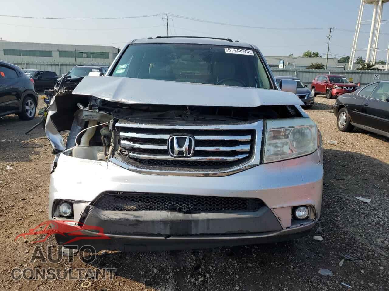 HONDA PILOT 2014 - 5FNYF3H53EB004717