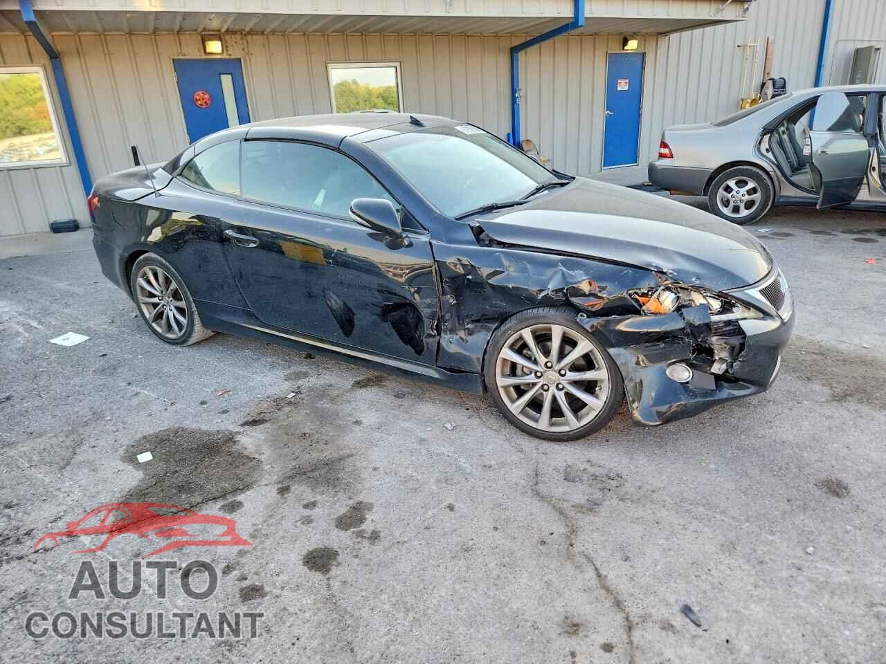 LEXUS IS 2014 - JTHFF2C22E2529896