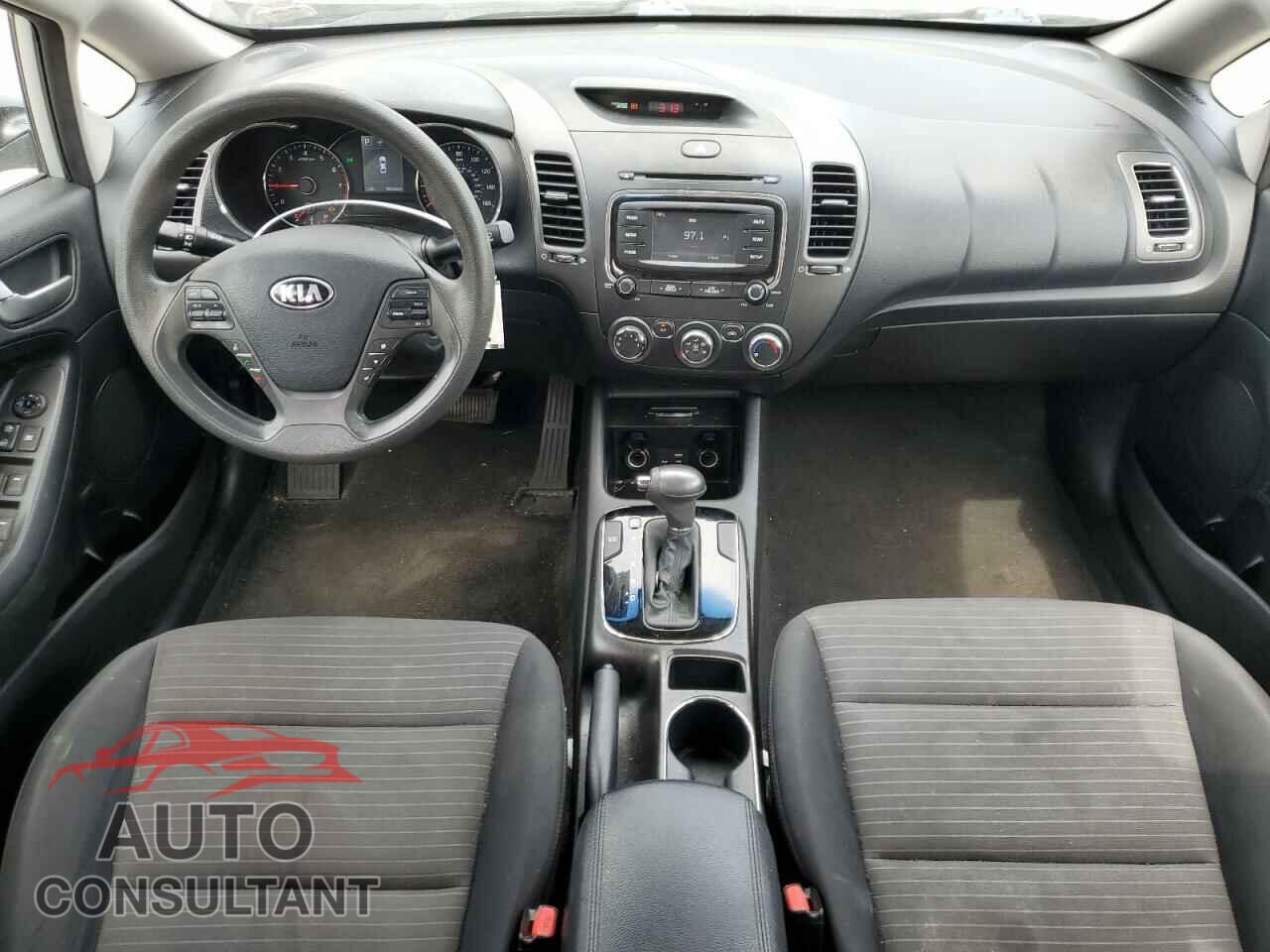 KIA FORTE 2017 - 3KPFL4A7XHE058706