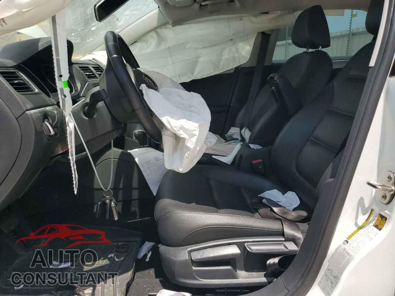 VOLKSWAGEN JETTA 2017 - 3VWDB7AJ4HM335327