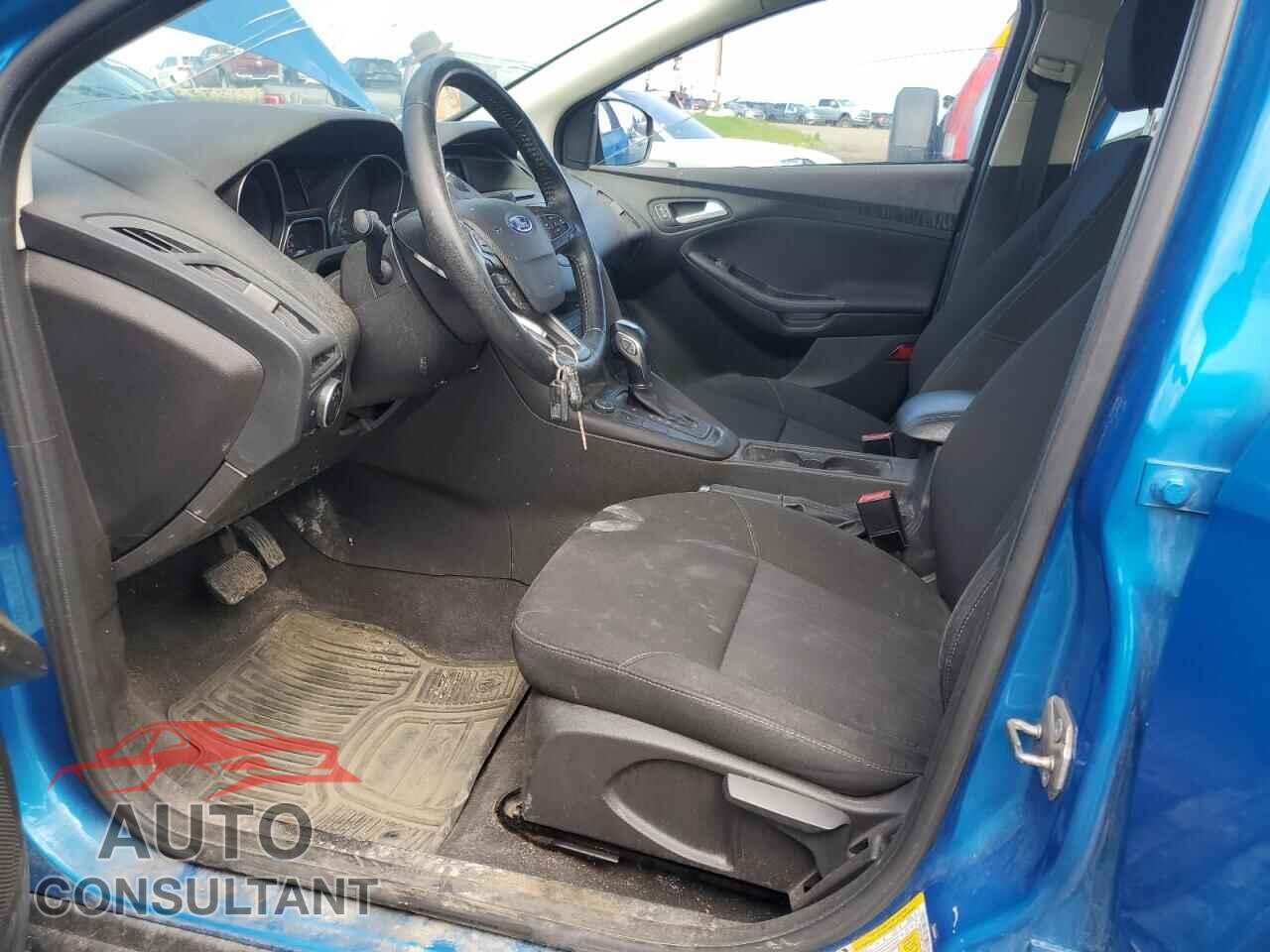 FORD FOCUS 2015 - 1FADP3F25FL272239