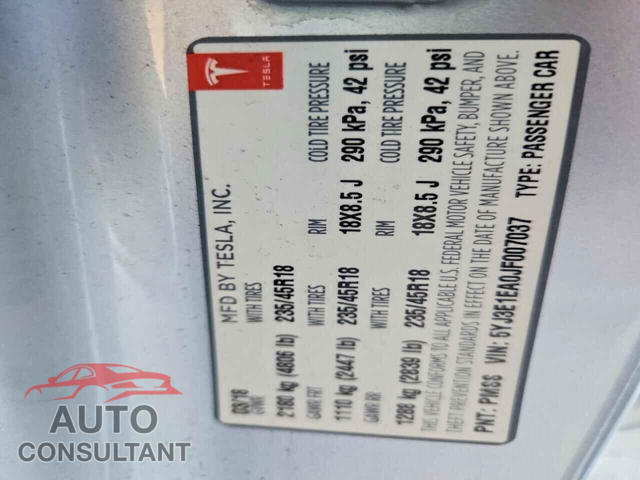 TESLA MODEL 3 2018 - 5YJ3E1EA0JF007037