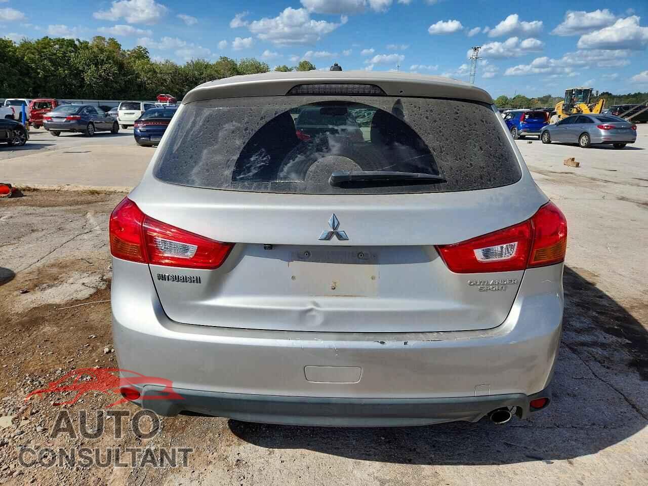 MITSUBISHI OUTLANDER 2015 - 4A4AR4AU0FE036245