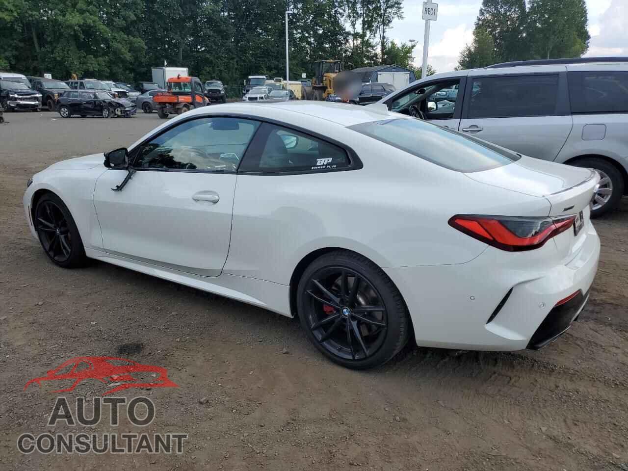 BMW M4 2022 - WBA13AR09NCH67453