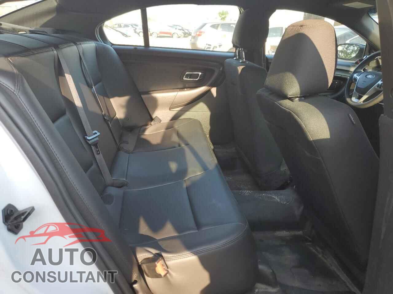 FORD TAURUS 2017 - 1FAHP2MT6HG123888