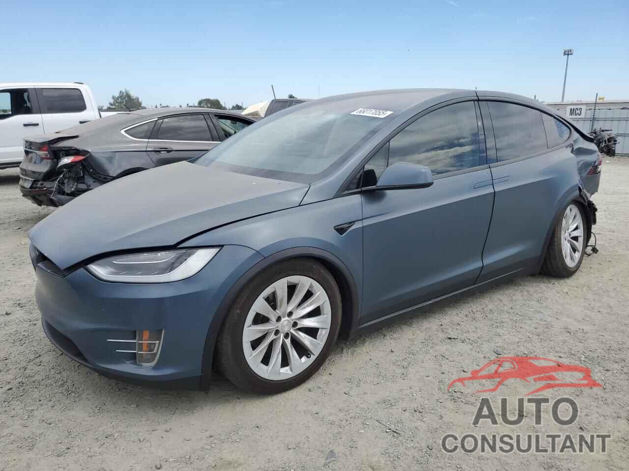 TESLA MODEL X 2017 - 5YJXCAE23HF050488
