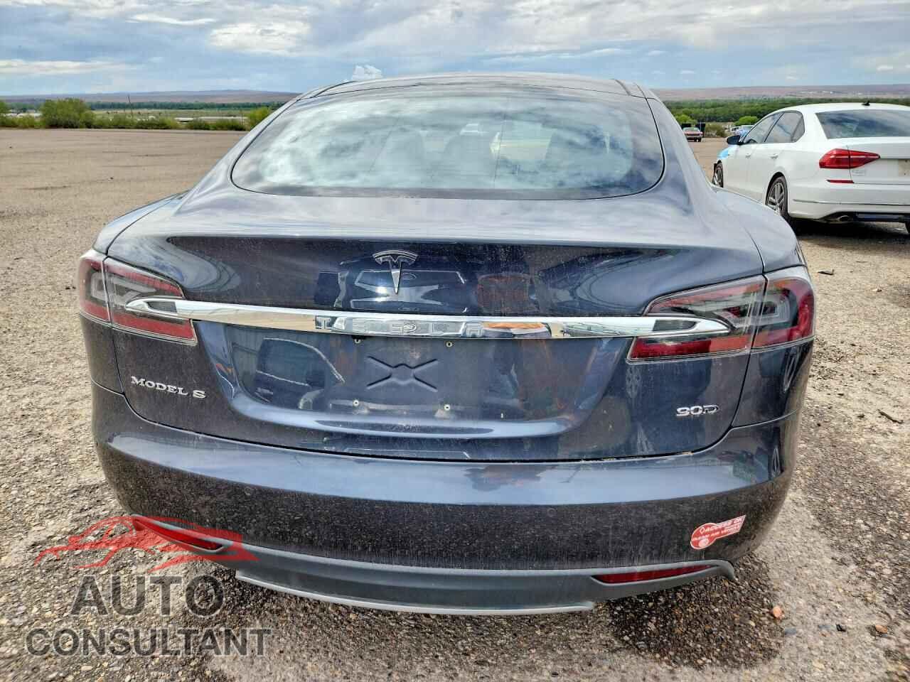 TESLA MODEL S 2015 - 5YJSA1V28FF097383