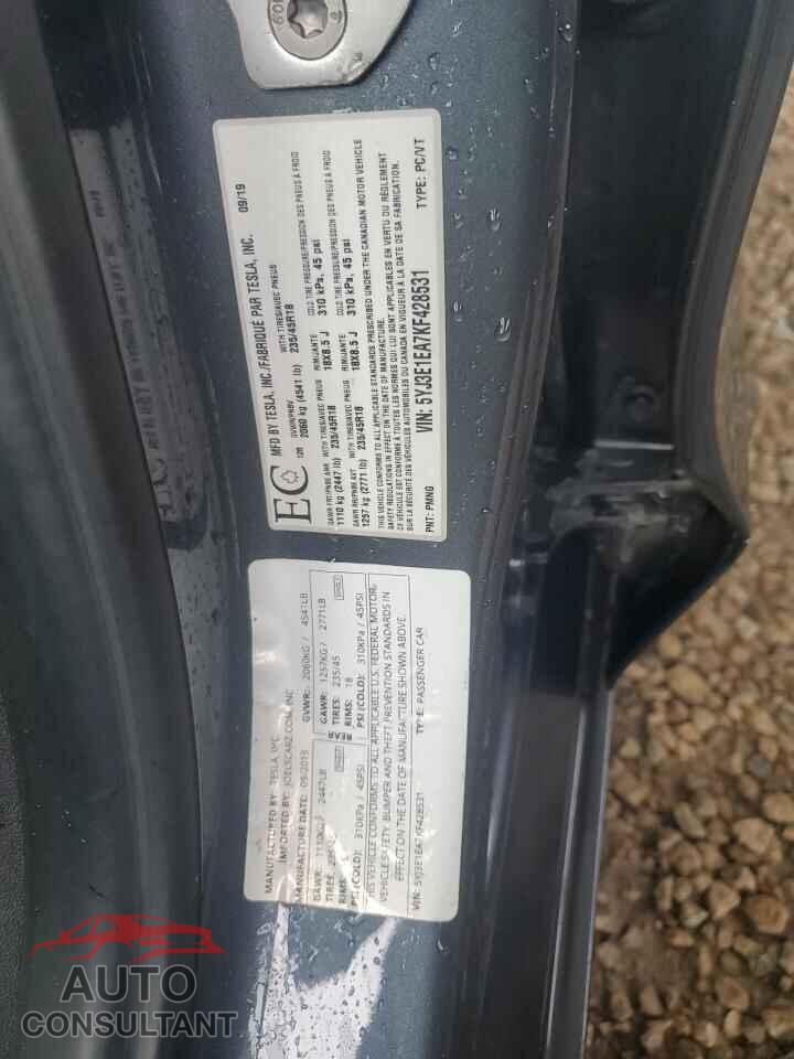 TESLA MODEL 3 2019 - 5YJ3E1EA7KF428531