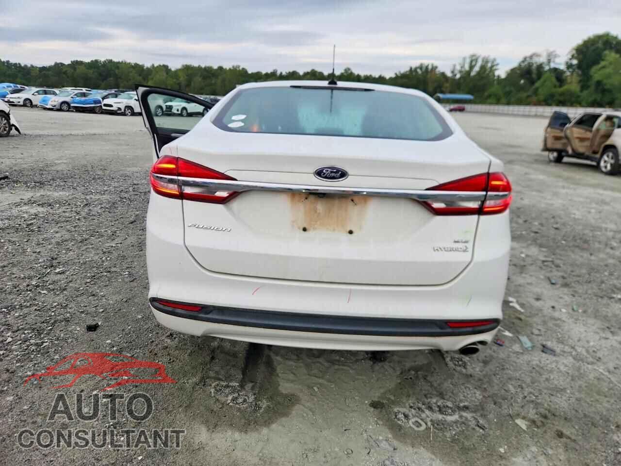 FORD FUSION 2017 - 3FA6P0LUXHR385203