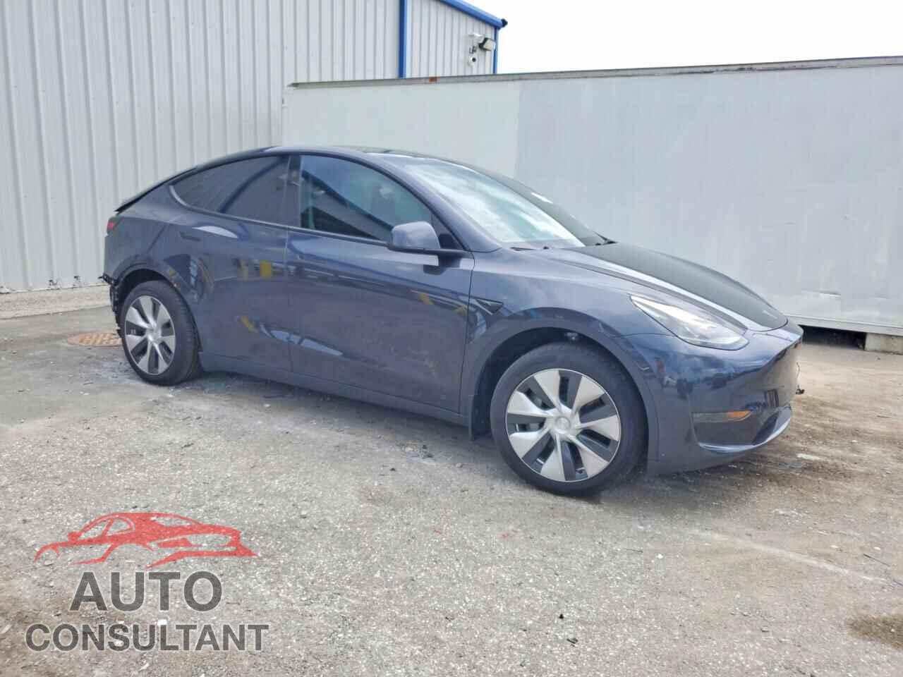 TESLA MODEL Y 2024 - 7SAYGDED8RF016305