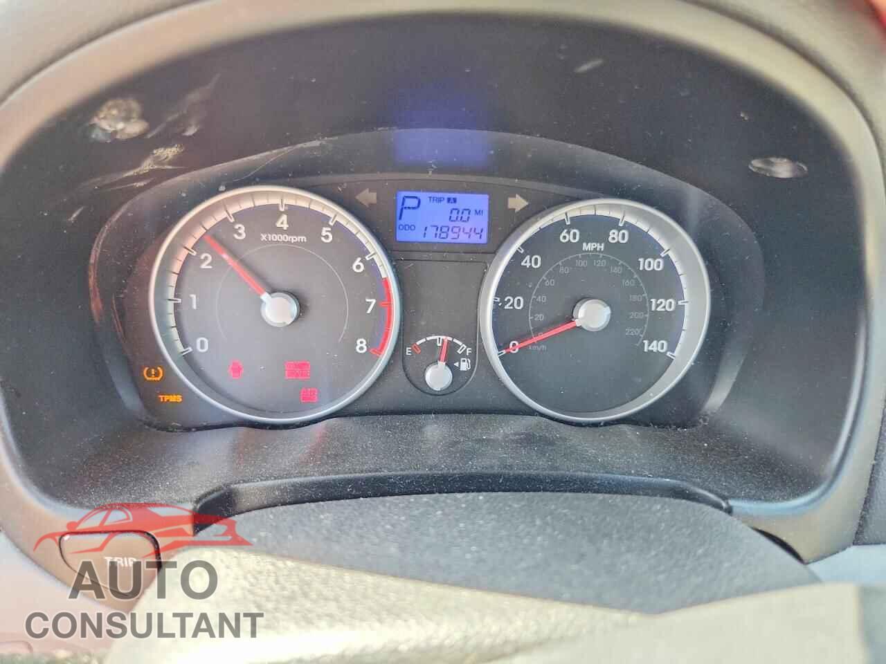 HYUNDAI ACCENT 2011 - KMHCN4AC7BU611990