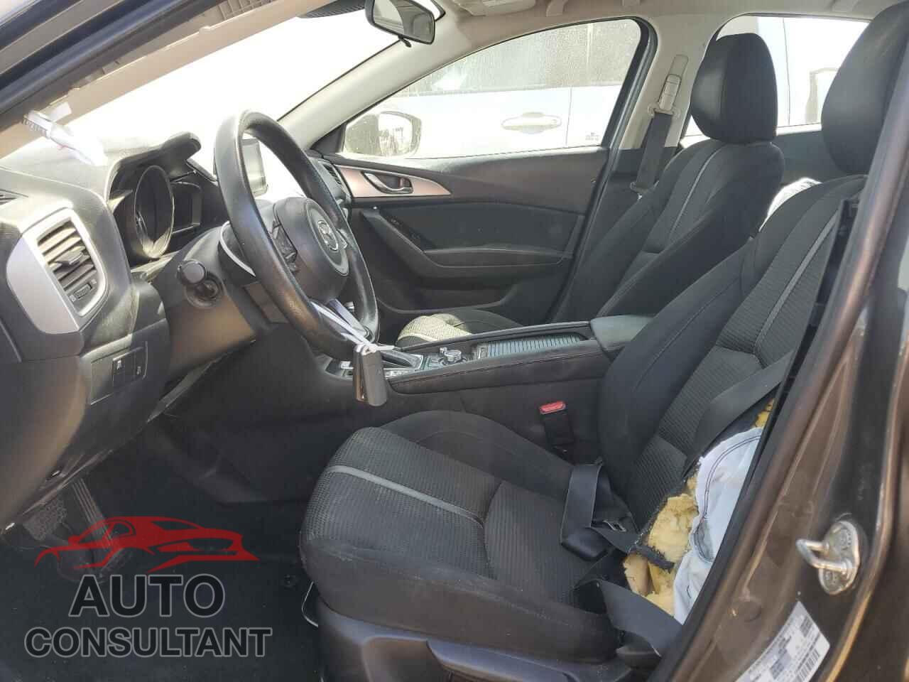 MAZDA 3 2018 - 3MZBN1U76JM197534
