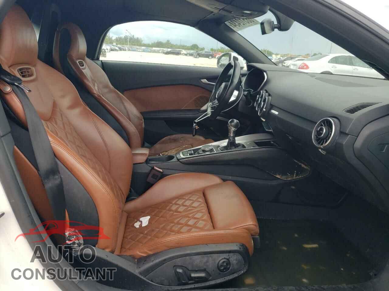 AUDI TT 2018 - TRUT5CFV3J1012275