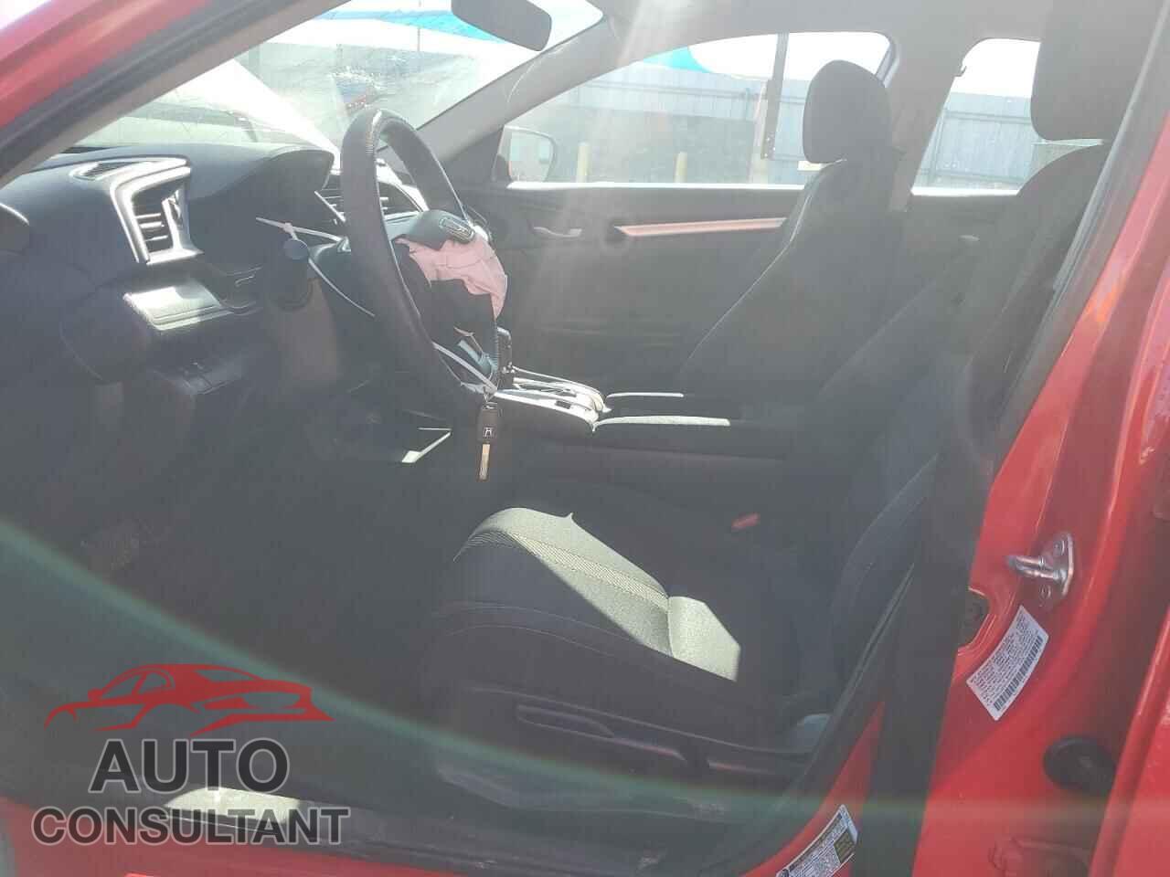 HONDA CIVIC 2018 - 2HGFC2F67JH527010