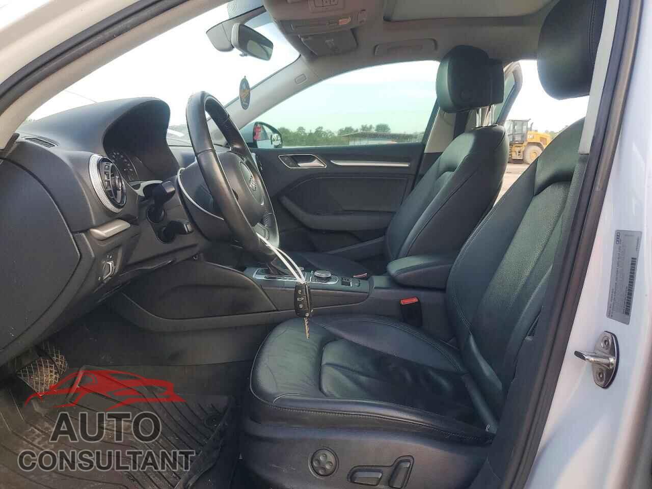 AUDI A3 2016 - WAUA7GFF2G1012978