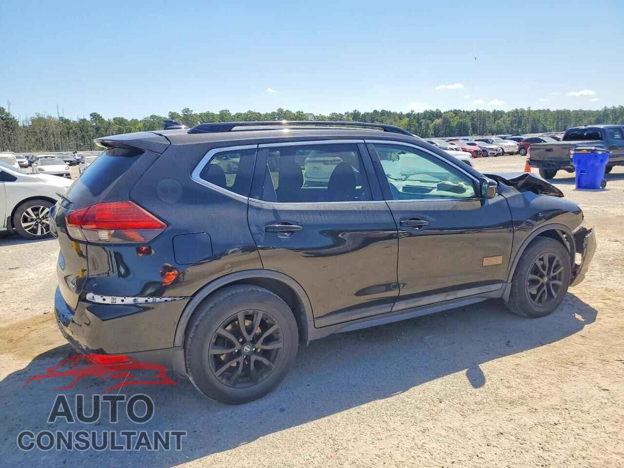 NISSAN ROGUE 2017 - 5N1AT2MT0HC771009