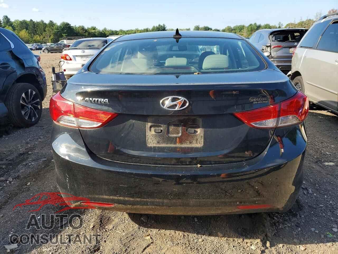HYUNDAI ELANTRA 2012 - 5NPDH4AE9CH095810