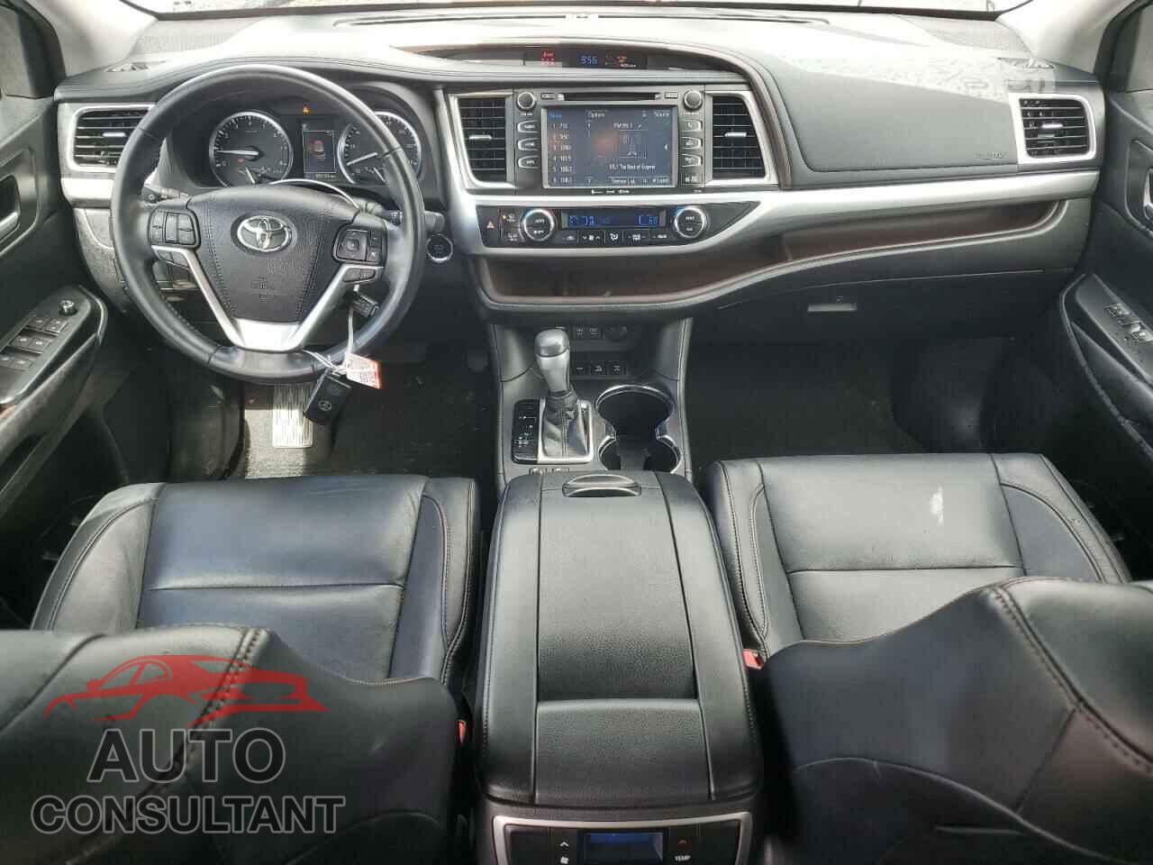 TOYOTA HIGHLANDER 2017 - 5TDJZRFH3HS522013