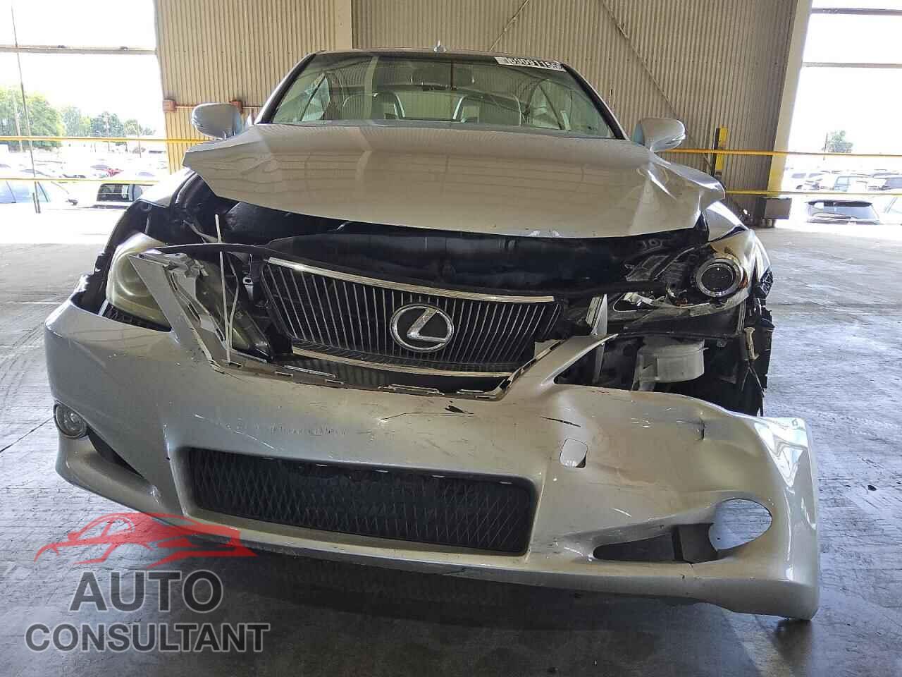 LEXUS IS 2011 - JTHFF2C26B2519092