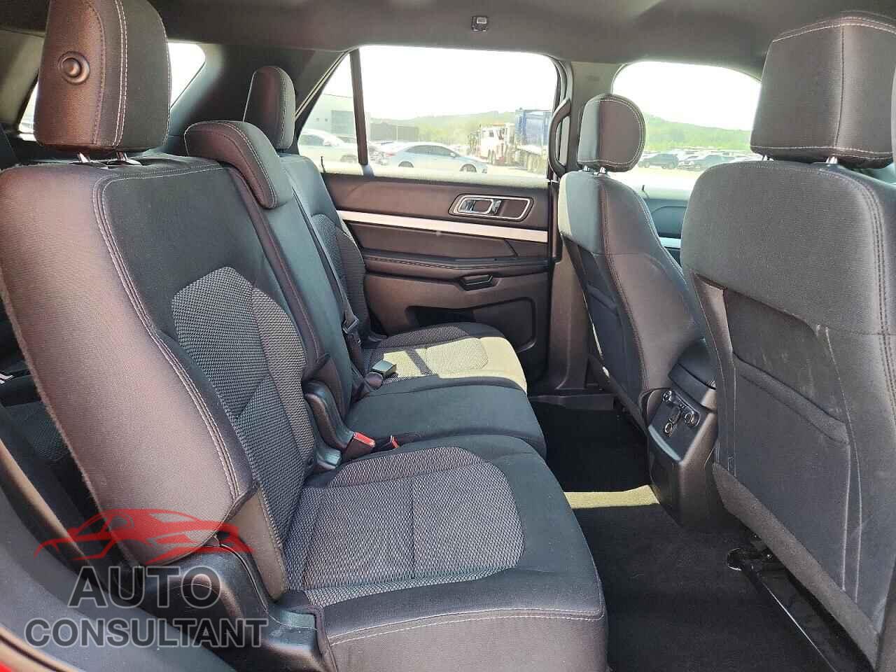 FORD EXPLORER 2017 - 1FM5K7D80HGC76332