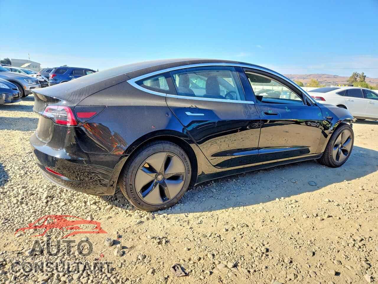 TESLA MODEL 3 2018 - 5YJ3E1EA5JF109191