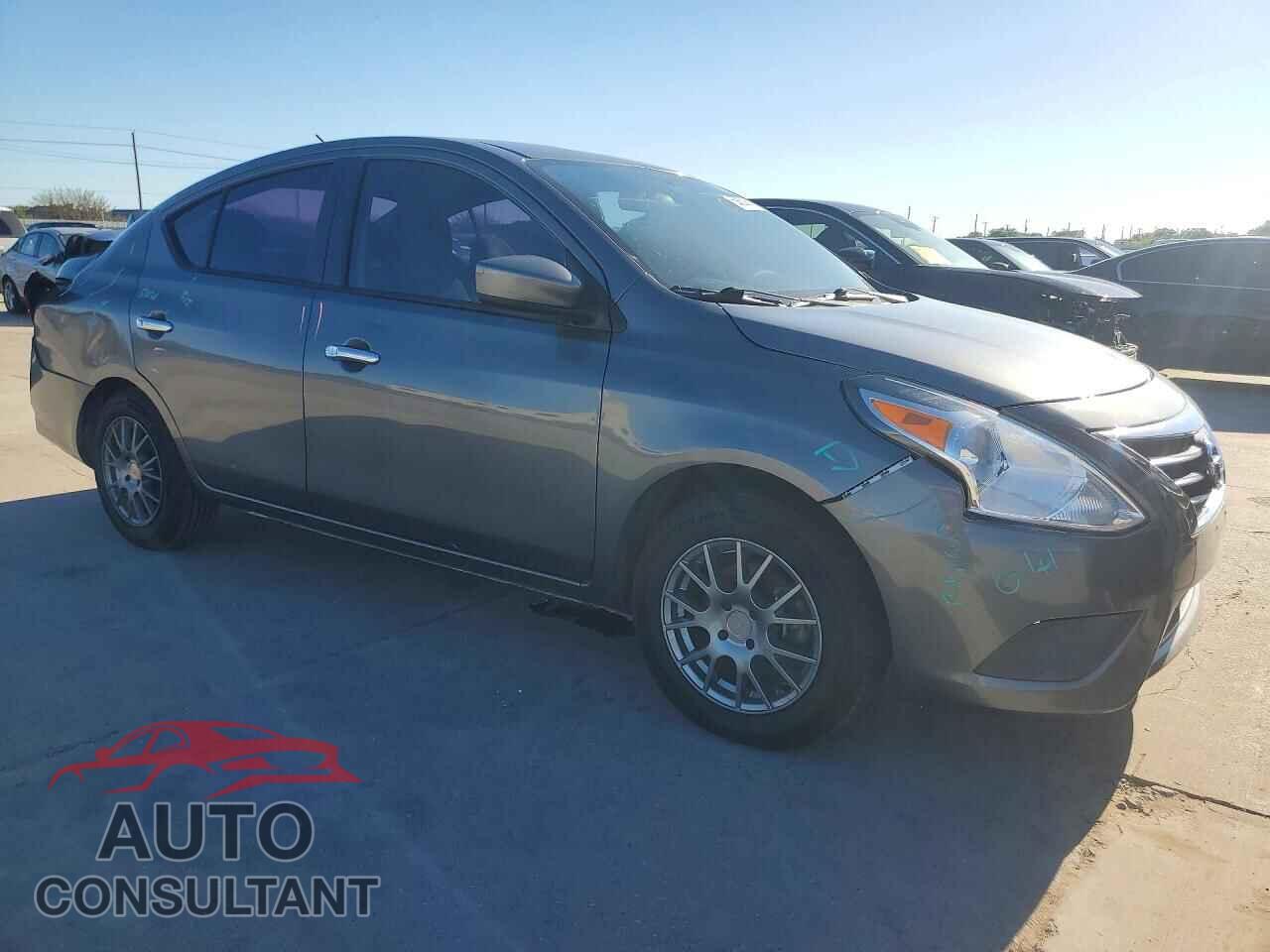 NISSAN VERSA 2019 - 3N1CN7AP3KL862611