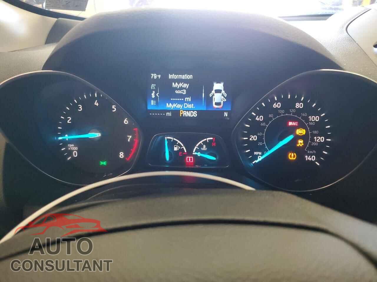 FORD ESCAPE 2017 - 1FMCU9GD6HUE62044