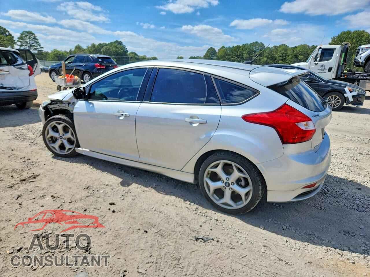 FORD FOCUS 2014 - 1FADP3L95EL294306
