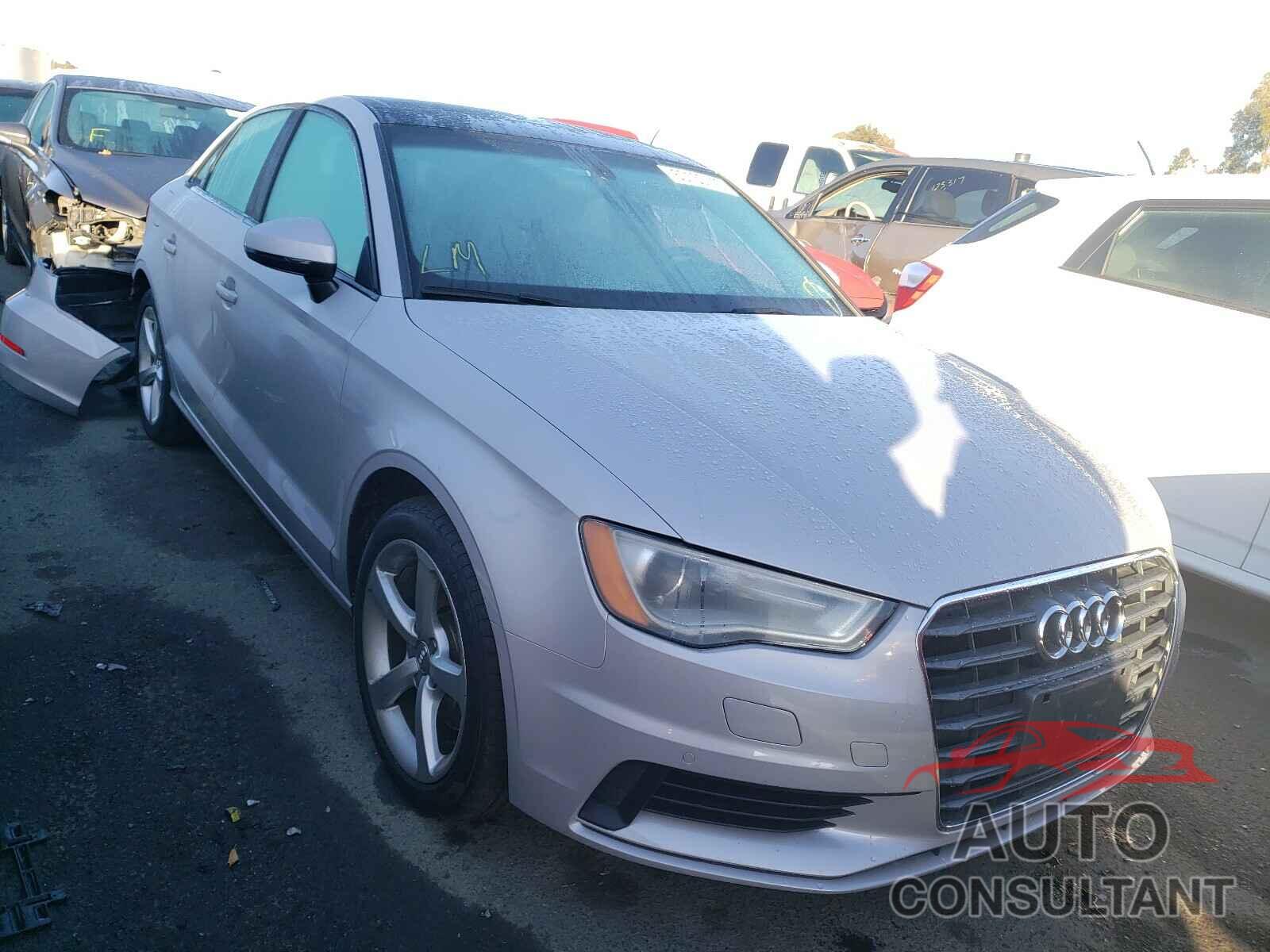 AUDI A3 2016 - WAUA7GFF7G1060881