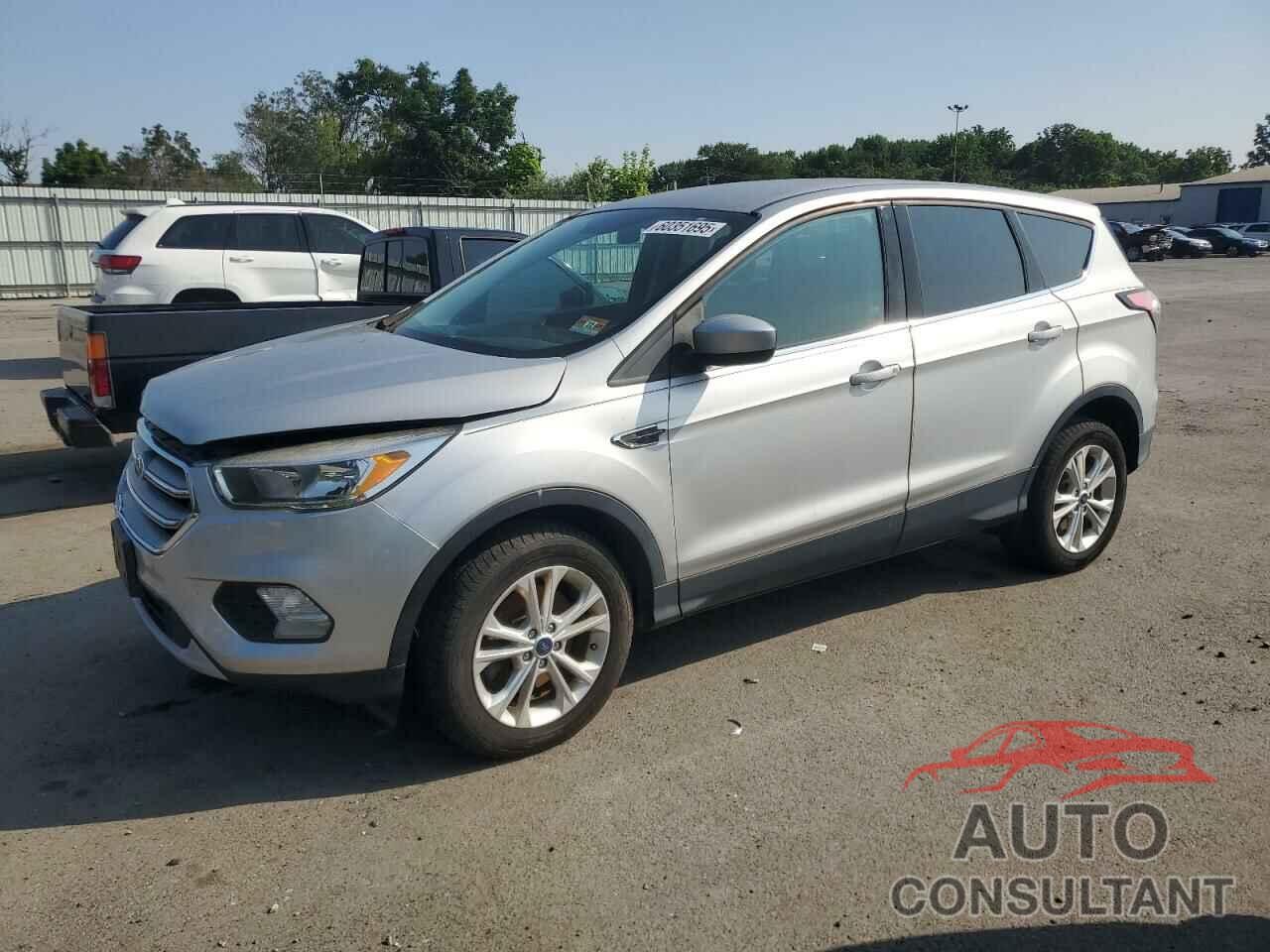 FORD ESCAPE 2017 - 1FMCU9G99HUF01057