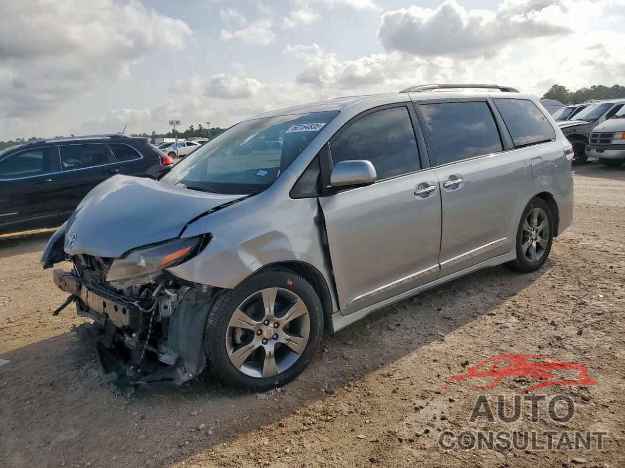 TOYOTA SIENNA 2015 - 5TDXK3DC0FS636468