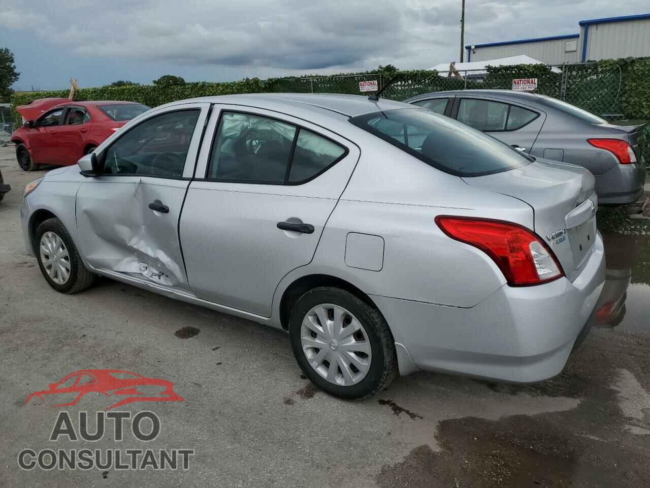 NISSAN VERSA 2017 - 3N1CN7AP0HL893954