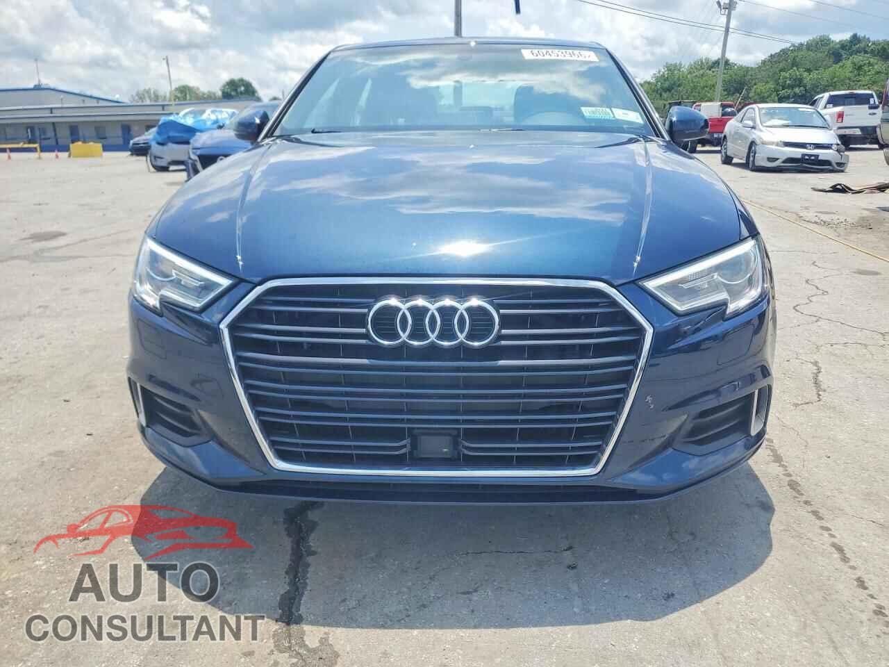 AUDI A3 2018 - WAUAUGFF9J1009544