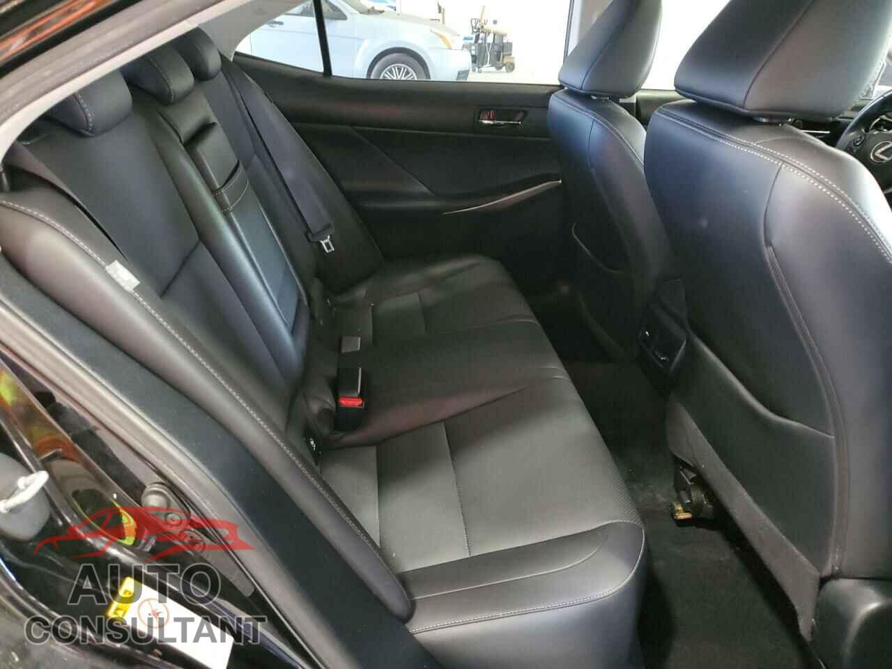 LEXUS IS 2015 - JTHBF1D25F5081824