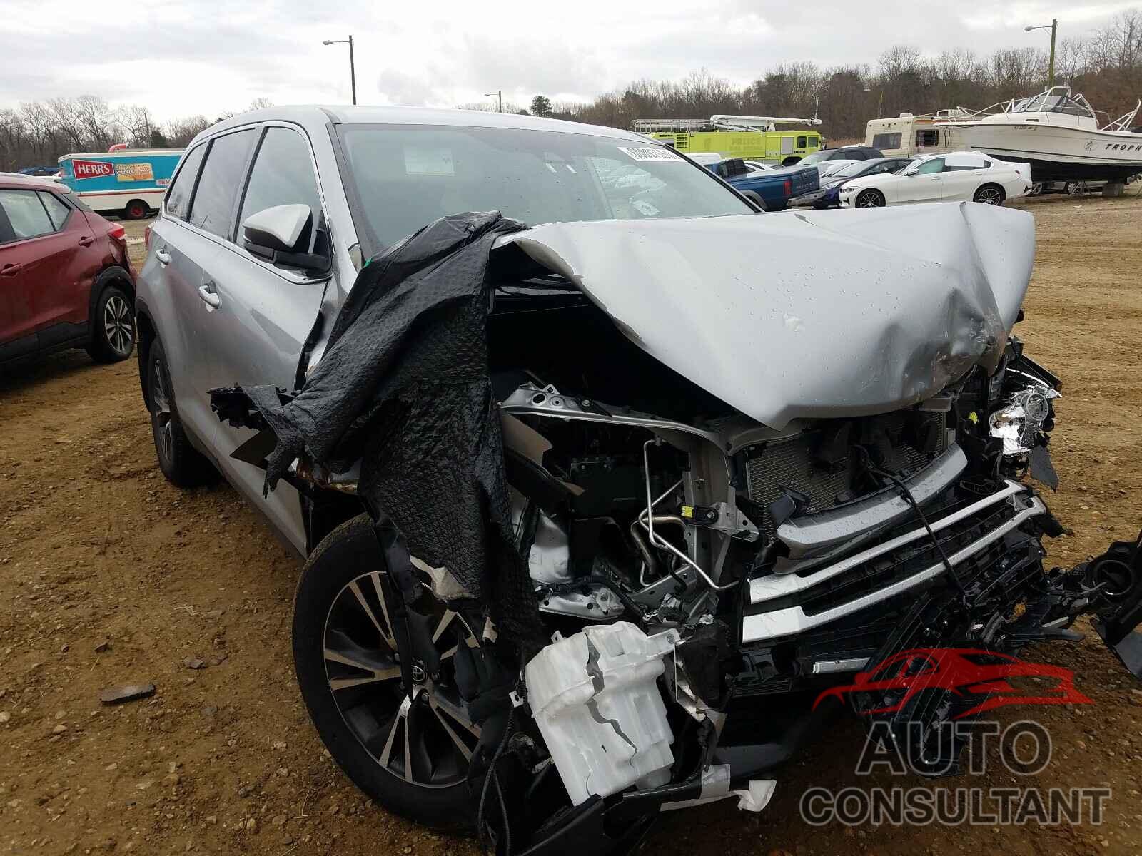 TOYOTA HIGHLANDER 2019 - 5TDBZRFH3KS963670