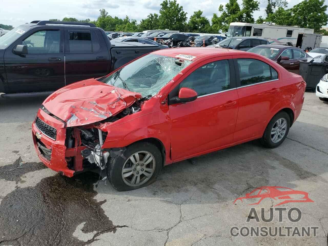 CHEVROLET SONIC 2014 - 1G1JC5SH3E4209639