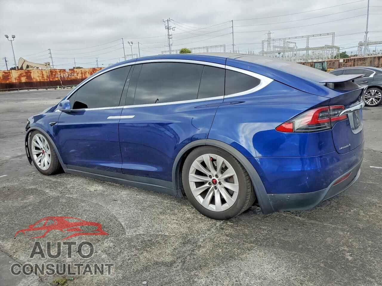 TESLA MODEL X 2017 - 5YJXCDE26HF070168