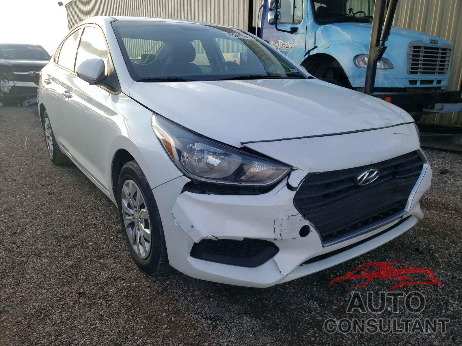 HYUNDAI ACCENT 2018 - 3KPC24A34JE011986